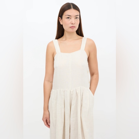 Rachel Comey
Beige Linen Wide Pleated Cropped Jumpsuit 4 - Picture 2 of 7